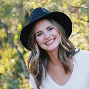 Meet your Posher, Phoebe